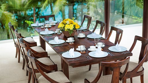 Villa Analaya Dining area