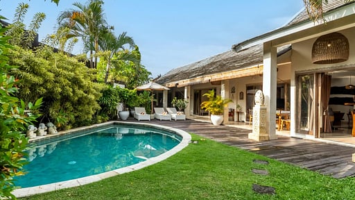 Villa Ananda Swimming pool