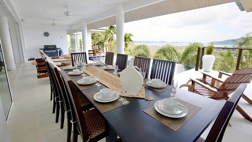 Villa Andaman View Обеденная зона