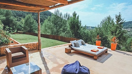 Villa Angela Dining area 