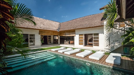 Villa Anggrek Swimming pool