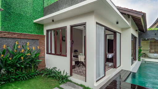 Villa Angsoka Swimming pool