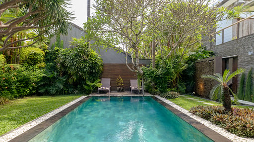 Villa Anjali Green Swimming pool
