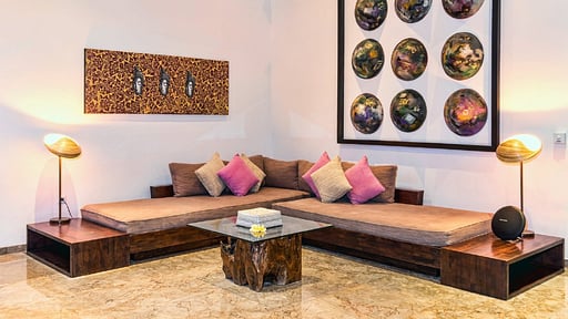 Villa Anjali Purple Living room