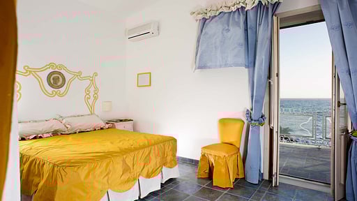 Villa Antares Fontane Bianche Slaapkamer 1