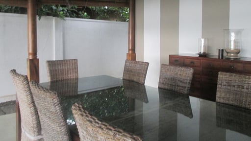 Villa Apsara Bentota Dining area