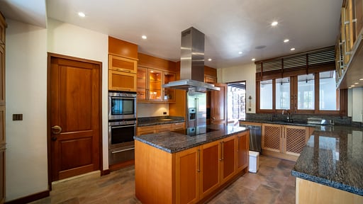 Villa Apsara Phuket Кухня