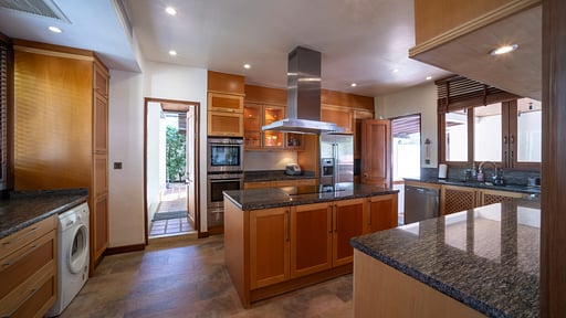 Villa Apsara Phuket Кухня