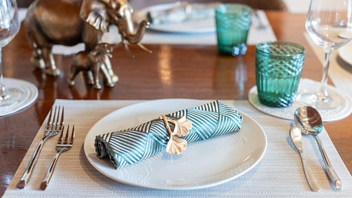 Villa Apsara Phuket Обеденная зона