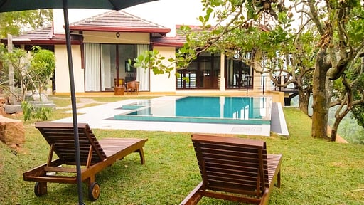 Villa Aqua Dunhinda Swimming pool