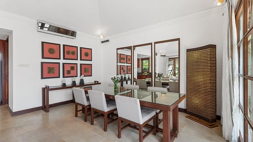 Villa Aqua Vista Dining area 2