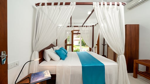 Villa Araliya Спальня 1