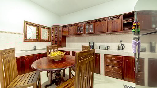 Villa Araliya Кухня