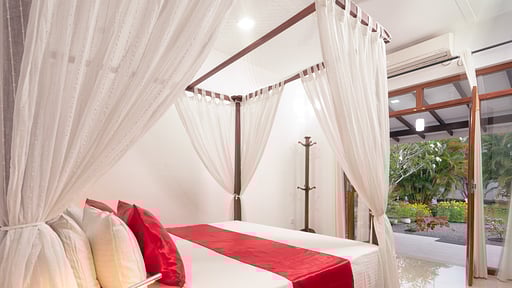 Villa Araliya Спальня 2