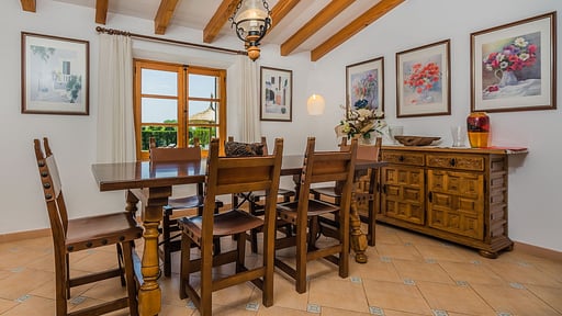 Pericas Almadrava Zona de comedor 1