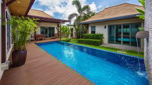 Villa Arataki Swimming pool