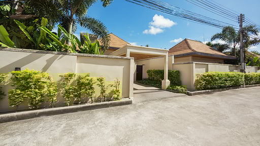 Villa Arataki Surroundings