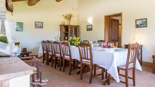 Villa Arcieri Dining area