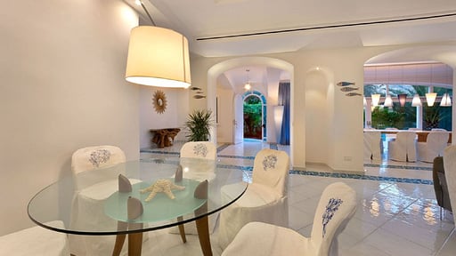 Villa Ariadne Dining area 1