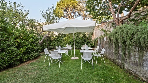 Villa Arpino Terrace/Veranda