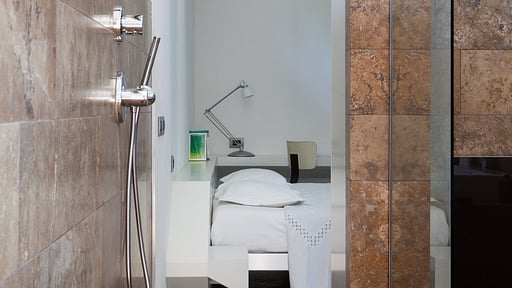 Villa Art Hangar Bedroom 1