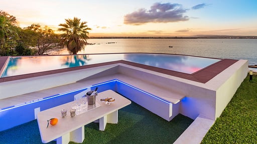 Villa Artemare Swimming pool