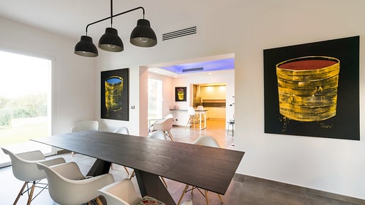 Villa Artemare Dining area