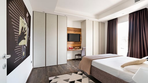 Villa Artemare Bedroom 1