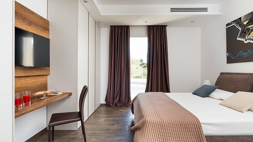 Villa Artemare Bedroom 1