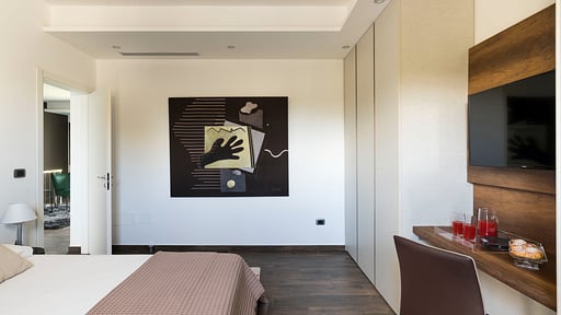 Villa Artemare Bedroom 1