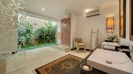 Villa Arza Bedroom 1