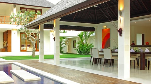 Villa Asante Dining area