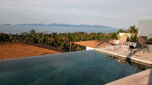 Villa Asia Swimming pool