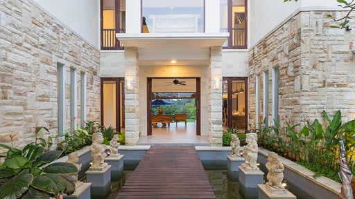 Villa Atap Padi Terrace/Veranda