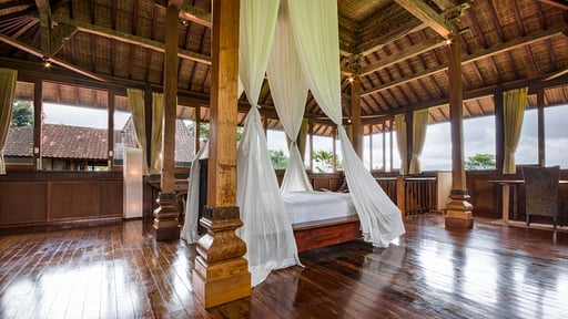 Villa Atas Awan Bedroom 1