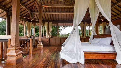 Villa Atas Awan Bedroom 1