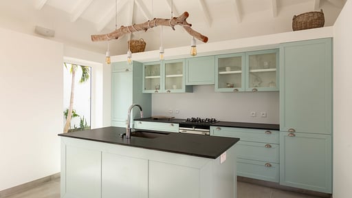 Villa Au Paille en Queue Kitchen