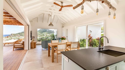 Villa Au Paille en Queue Kitchen