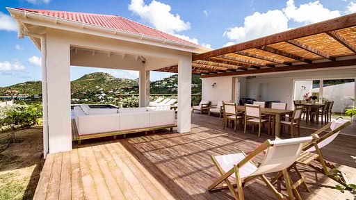 Villa Au Paille en Queue Terras/Veranda