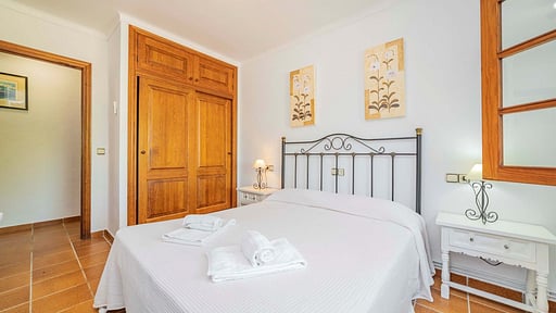 Villa Auba Bedroom 2