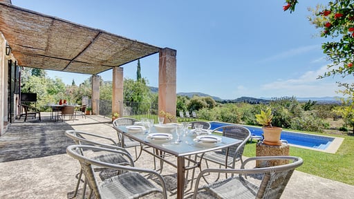 Villa Aubons Обеденная зона