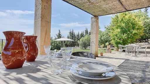 Villa Aubons Обеденная зона