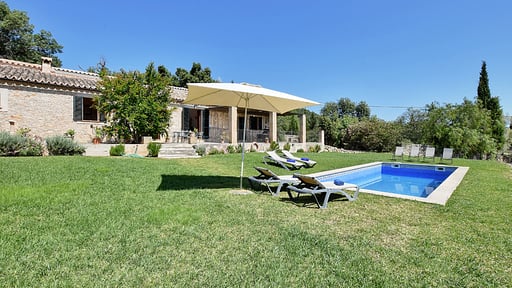 Villa Aubons Бассейн