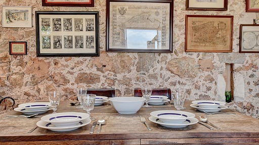 Villa Aubons Обеденная зона