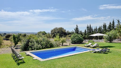 Villa Aubons Бассейн