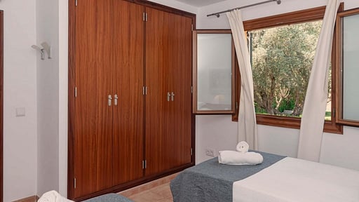 VILLA AUCANADA Bedroom 4