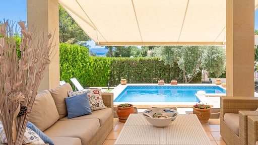 VILLA AUCANADA Terrace/Veranda