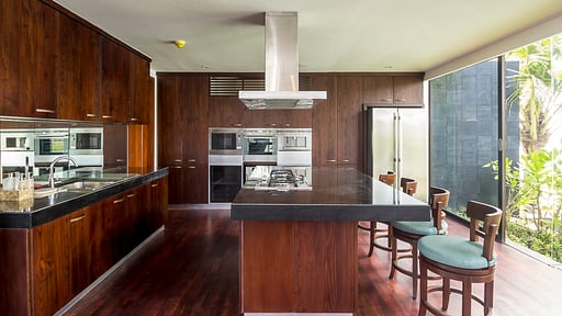 Villa Aum Kitchen