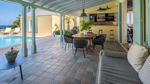 Villa Avel ar Mor Dining area