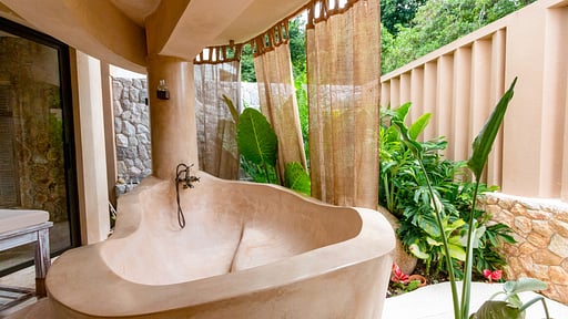 V222 Avocado Villa Camera da letto 1